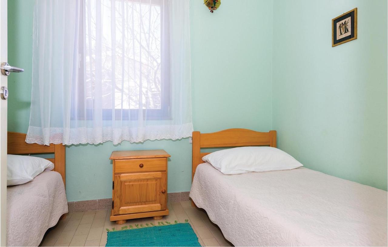 Beautiful Apartment In Rogoznica With Wifi المظهر الخارجي الصورة